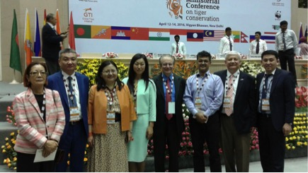 the GSLEP secretariat team and the Kyrgyz delegation raised awareness for snow leopards among tiger range countries.